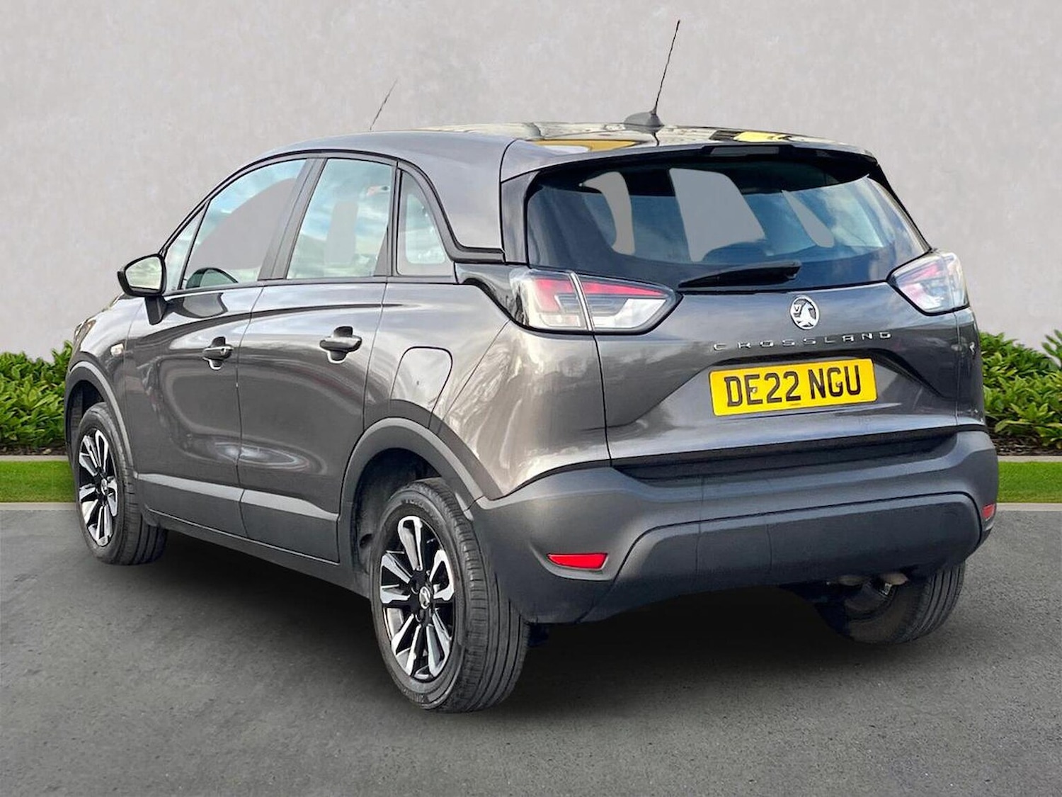 Used Vauxhall Crossland 2022 for sale - 76510759: Photo 2