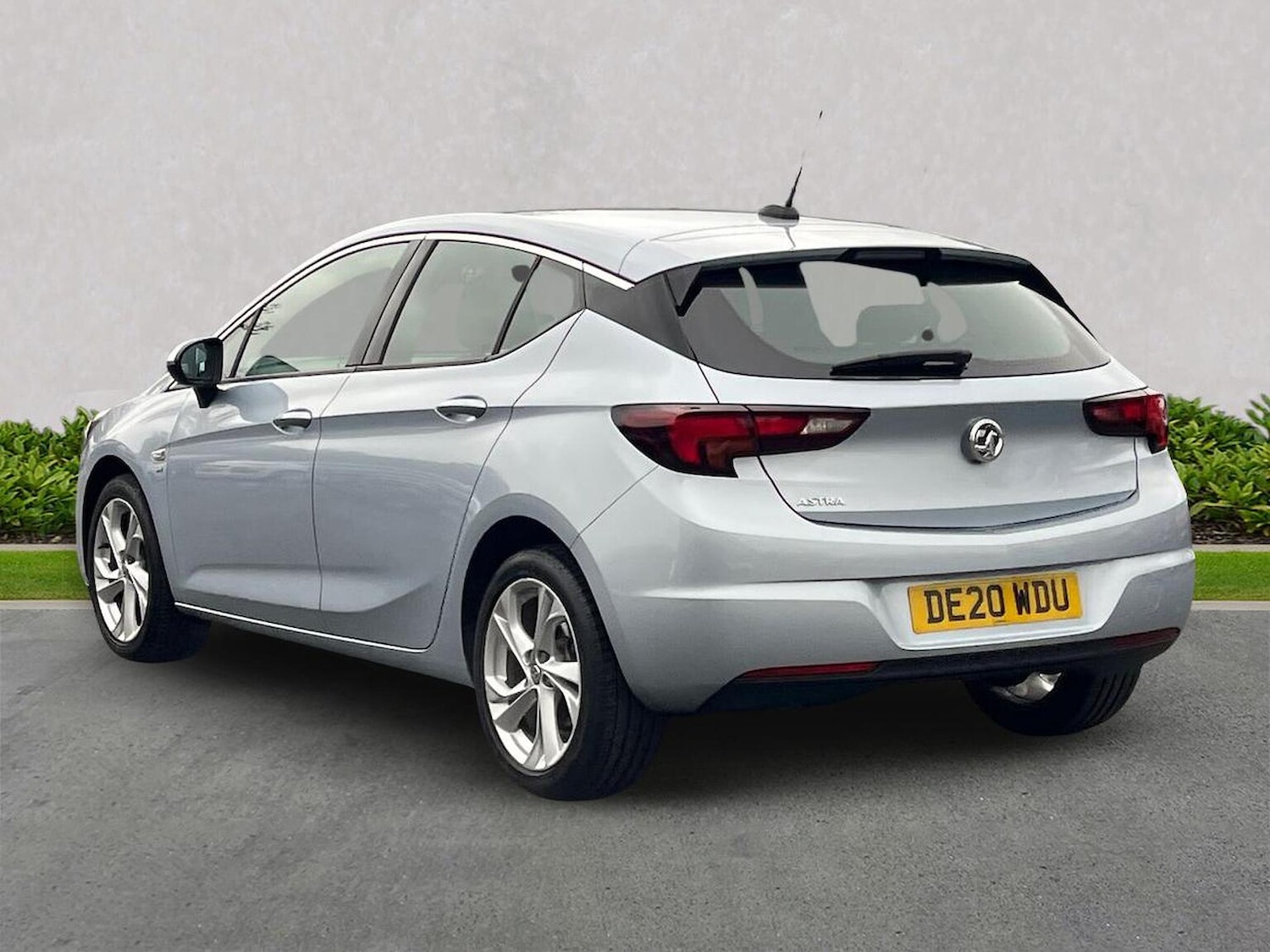 Used Vauxhall Astra 2020 for sale - 76497277: Photo 2