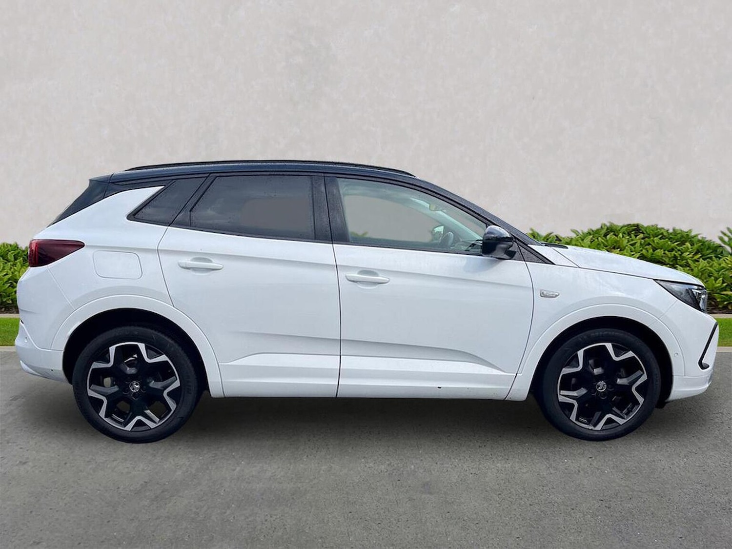 Used Vauxhall Grandland 2023 for sale - 76464638: Photo 3