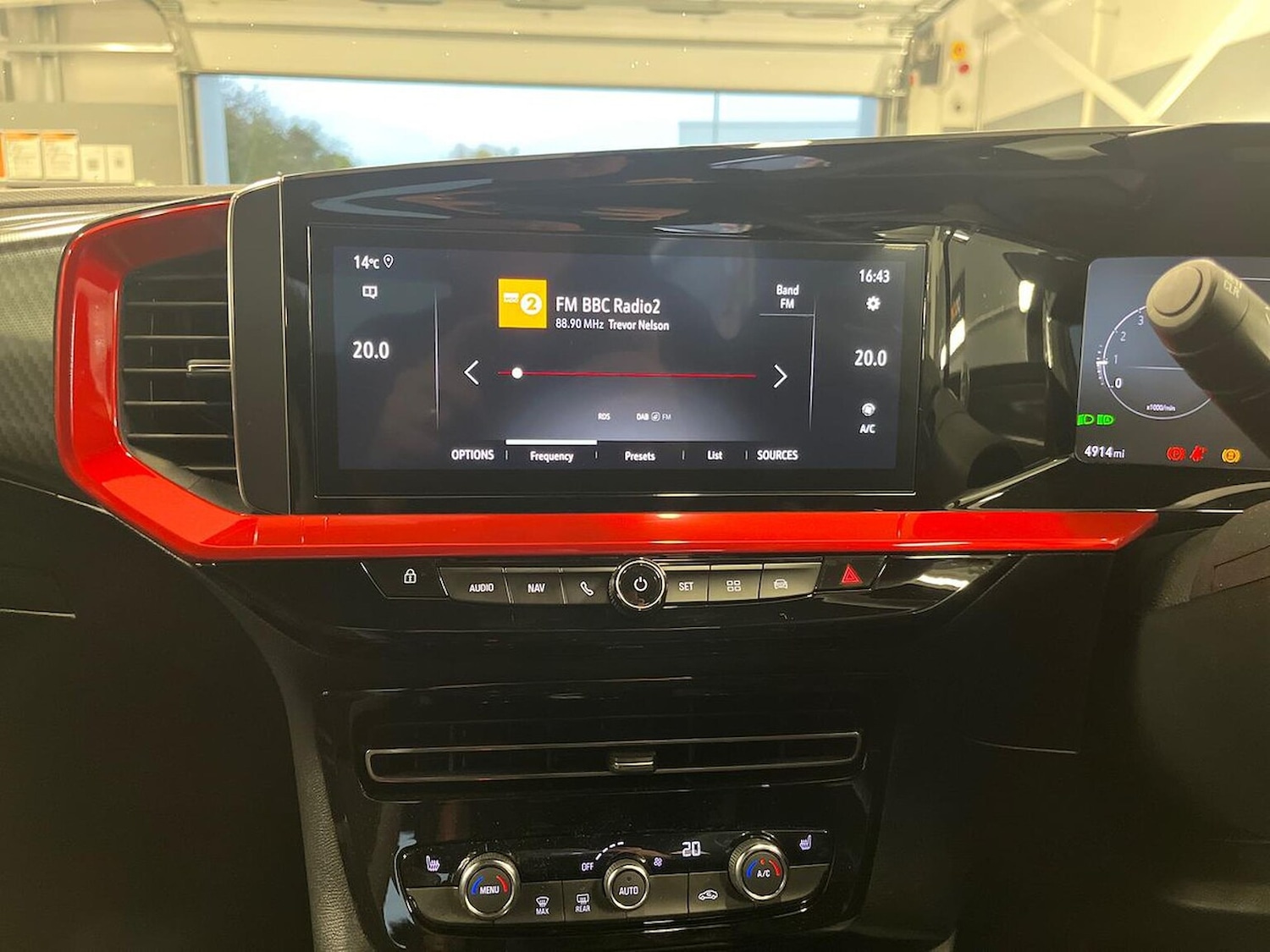 Used Vauxhall Mokka 2024 for sale - 76565497: Photo 11