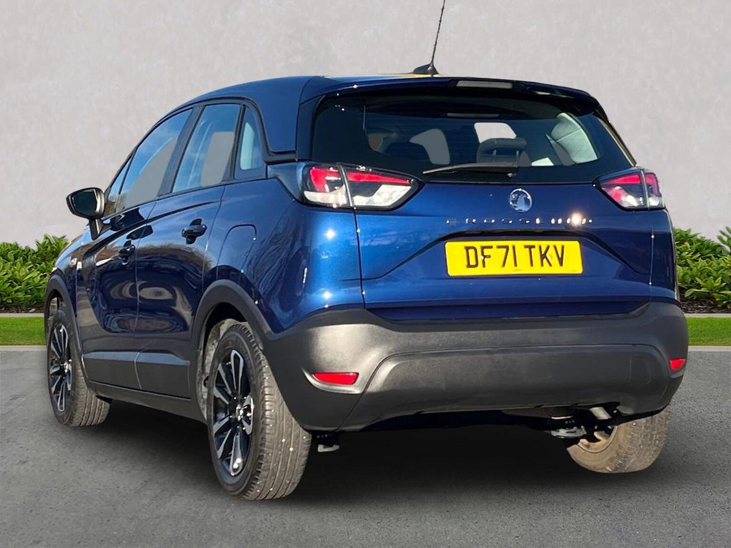 Used Vauxhall Crossland 2022 for sale - 76651232: Photo 2