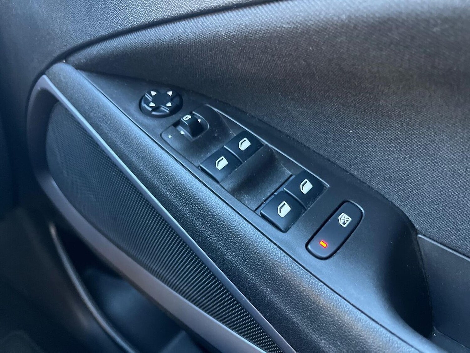 Used Vauxhall Crossland 2022 for sale - 76651232: Photo 21