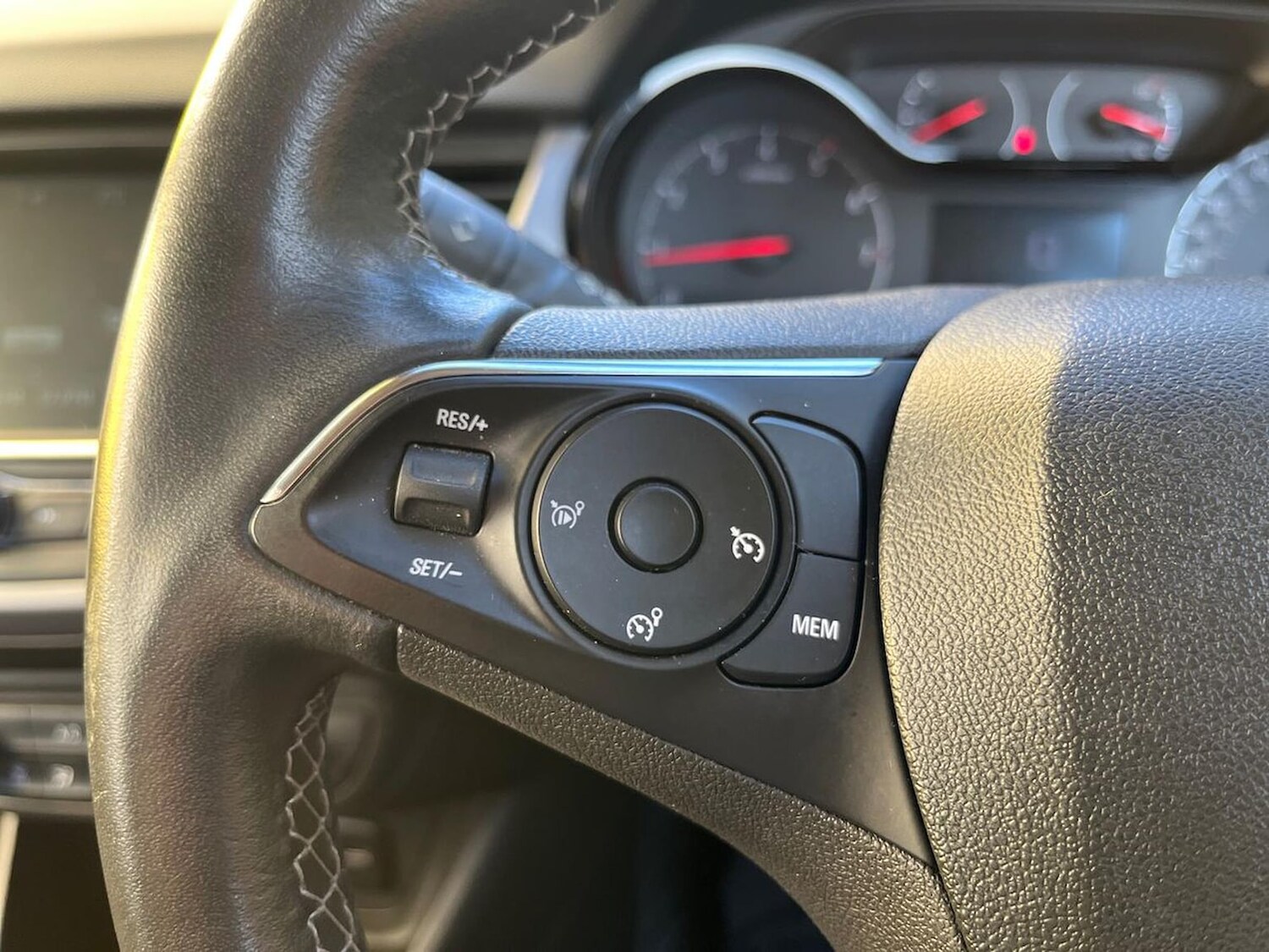 Used Vauxhall Crossland 2022 for sale - 76651232: Photo 24