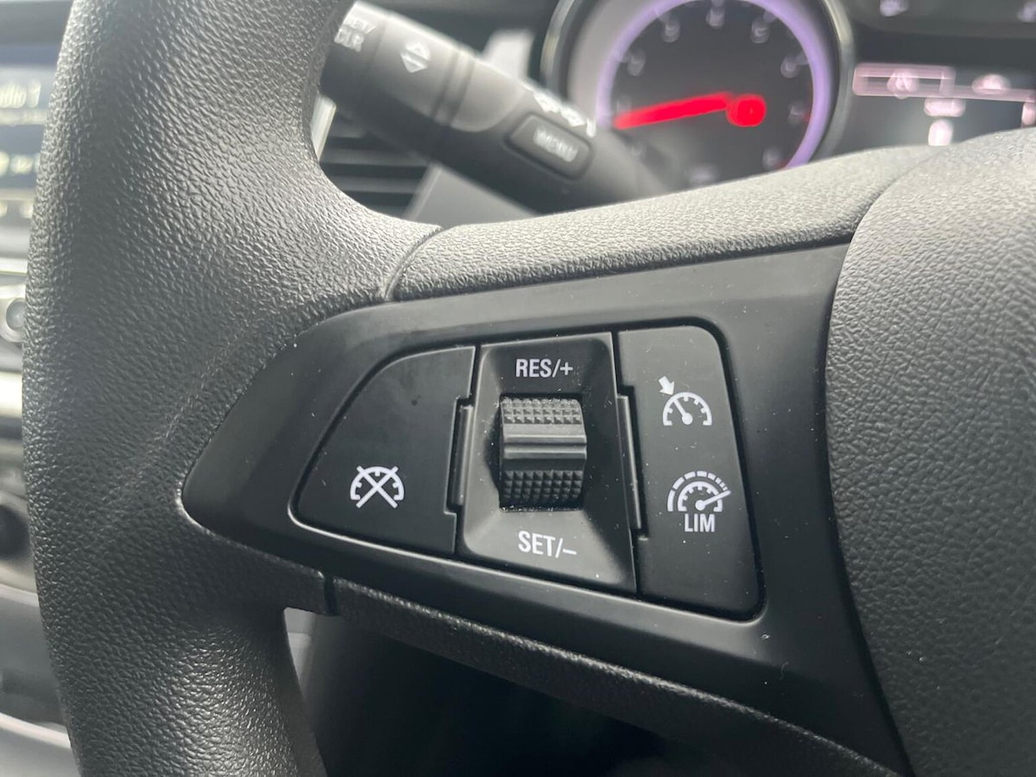 Used Vauxhall Astra 2017 for sale - 76541921: Photo 24