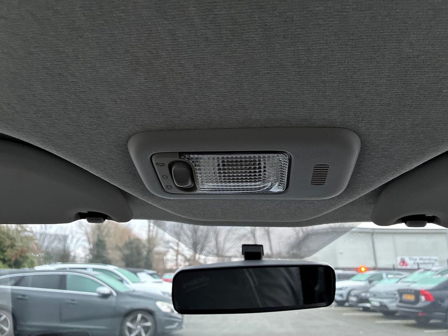 Used Peugeot 108 2017 for sale - 77078016: Photo 16