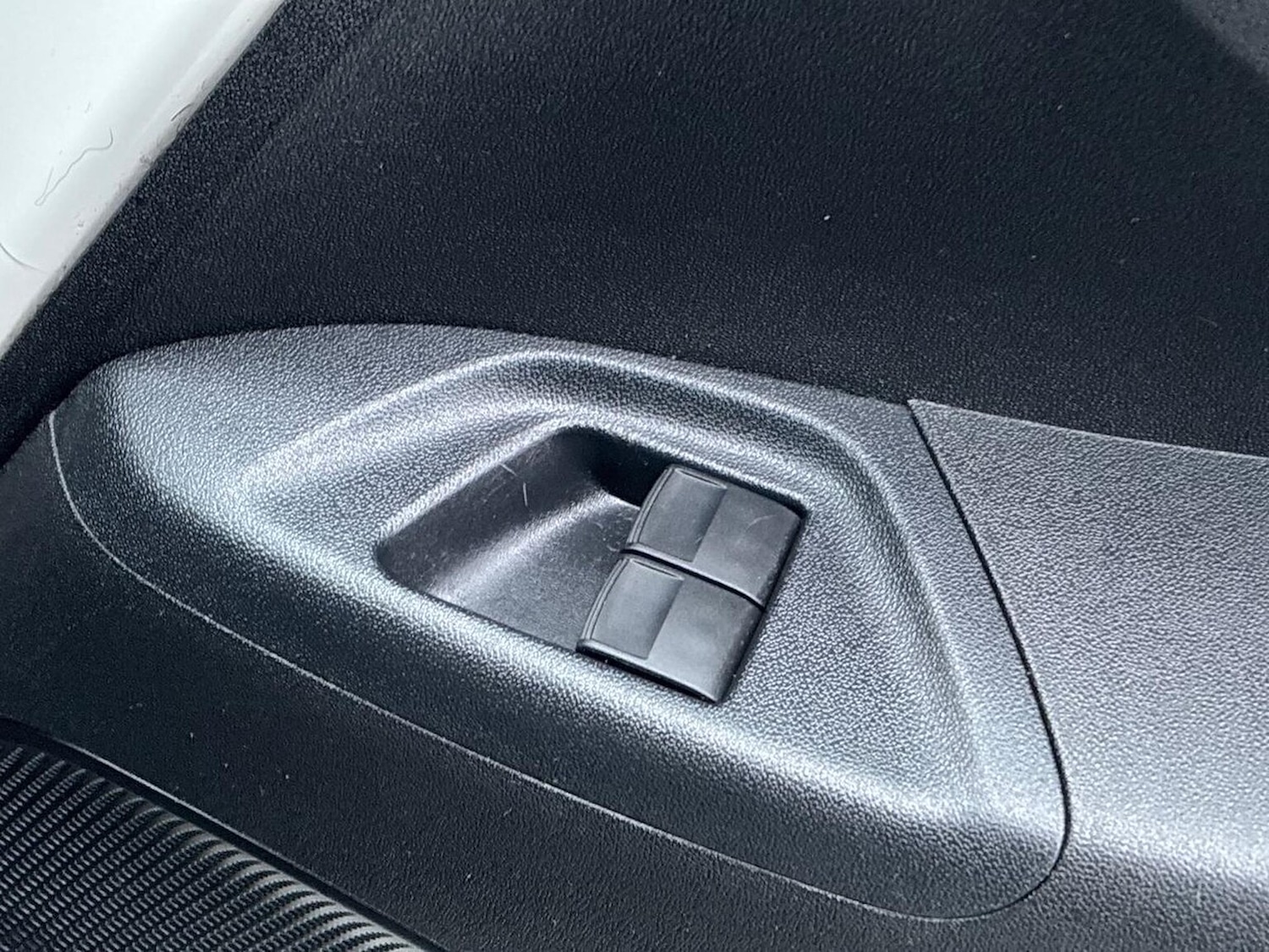 Used Peugeot 108 2017 for sale - 77078016: Photo 23