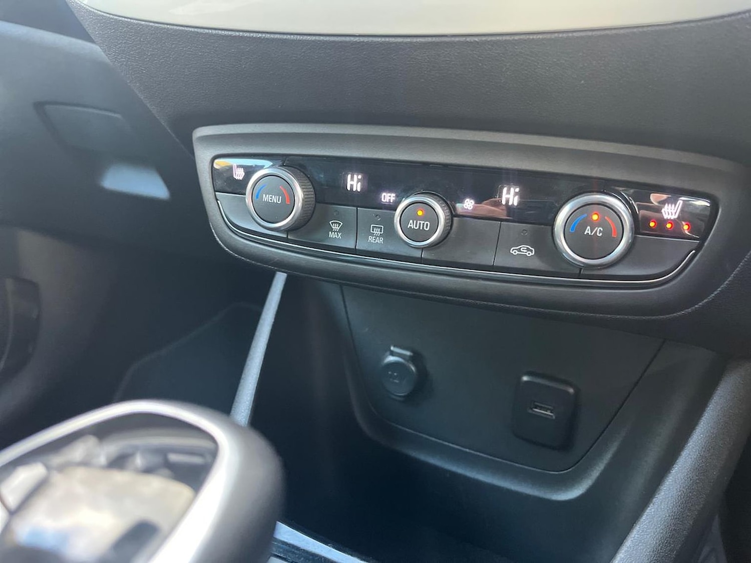 Used Vauxhall Crossland 2021 for sale - 76627946: Photo 12