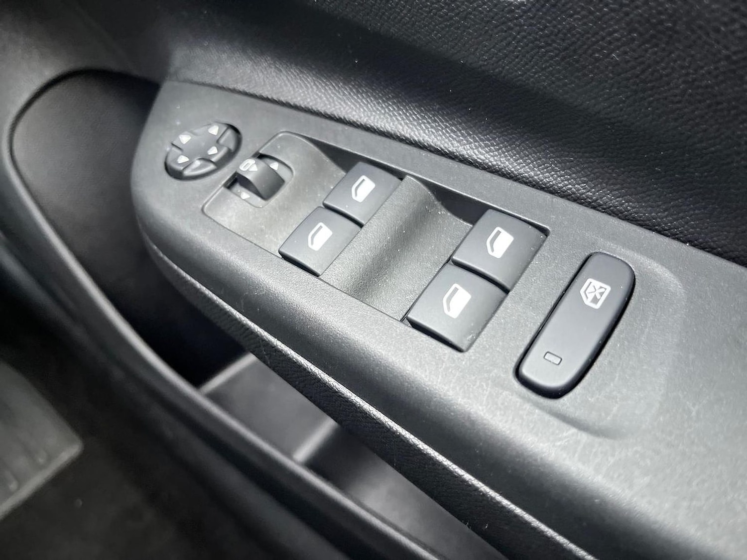 Used Vauxhall Corsa 2023 for sale - 76492409: Photo 21