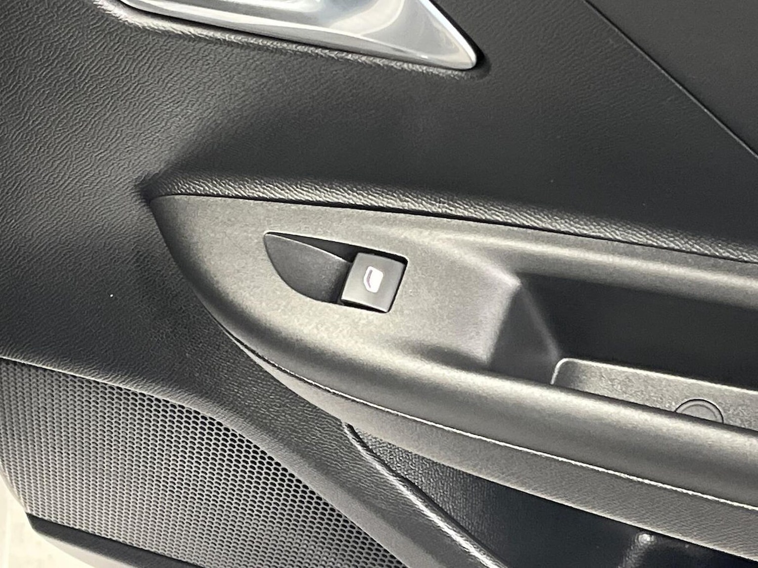 Used Vauxhall Mokka 2023 for sale - 76920073: Photo 36