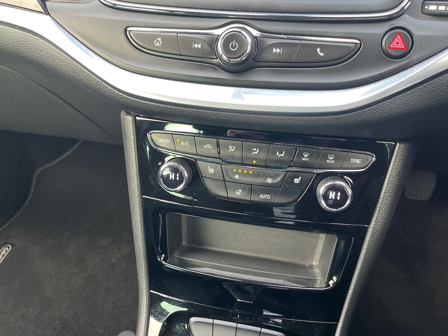 Used Vauxhall Astra 2019 for sale - 76627949: Photo 12