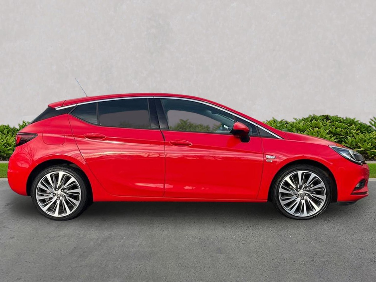 Used Vauxhall Astra 2019 for sale - 76627949: Photo 3