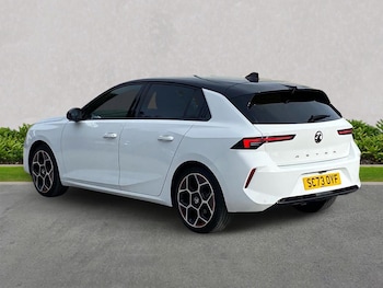 Used Vauxhall Astra 2024 for sale - 76211966: Photo 2