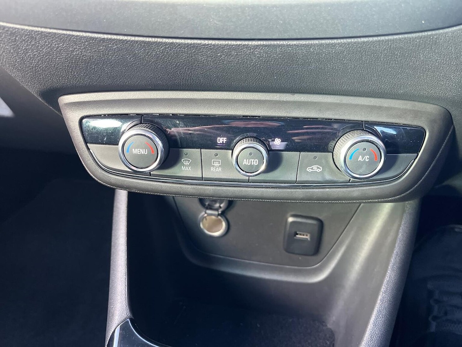 Used Vauxhall Crossland X 2020 for sale - 76627951: Photo 12