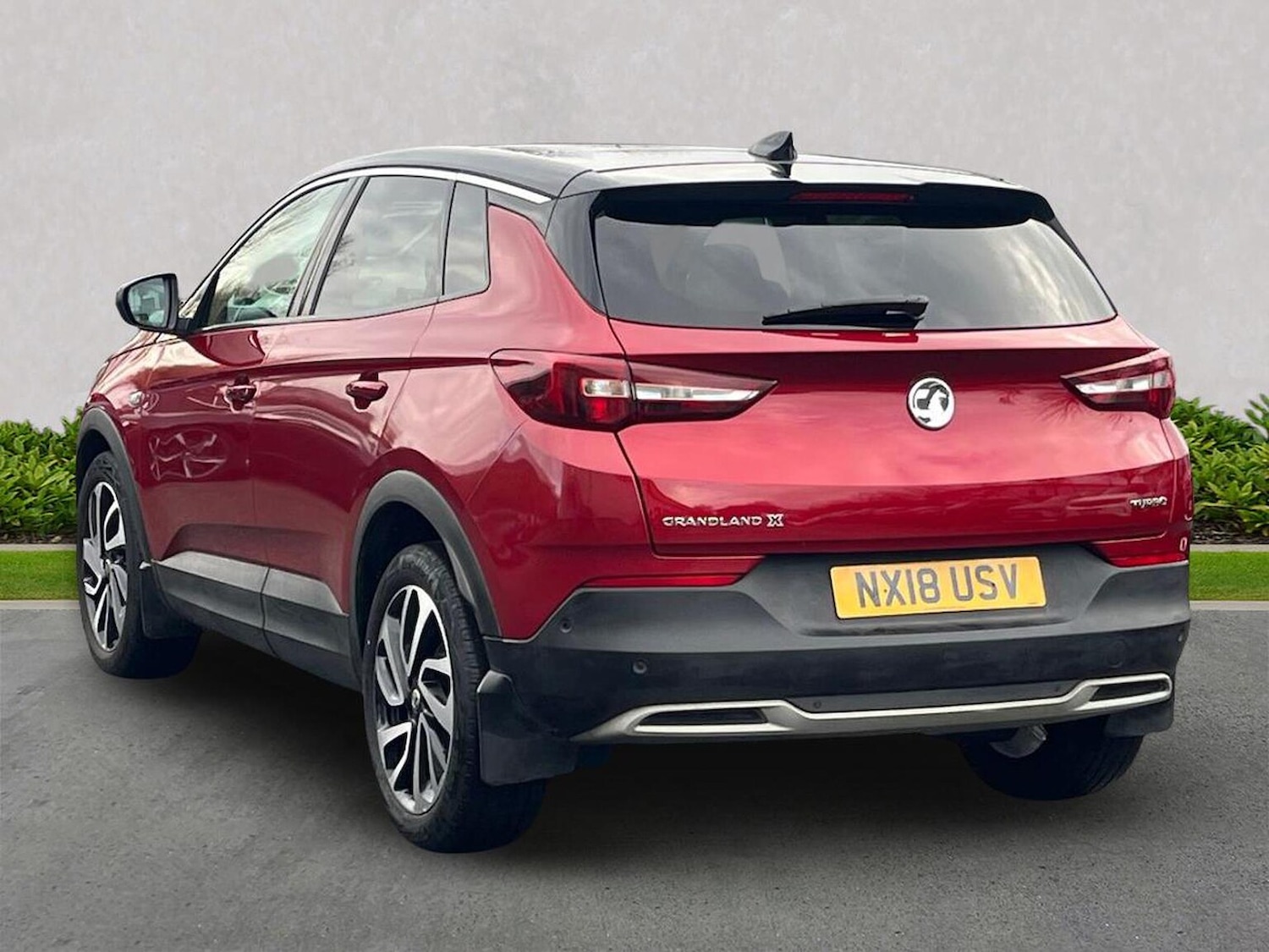 Used Vauxhall Grandland X 2018 for sale - 76879689: Photo 2