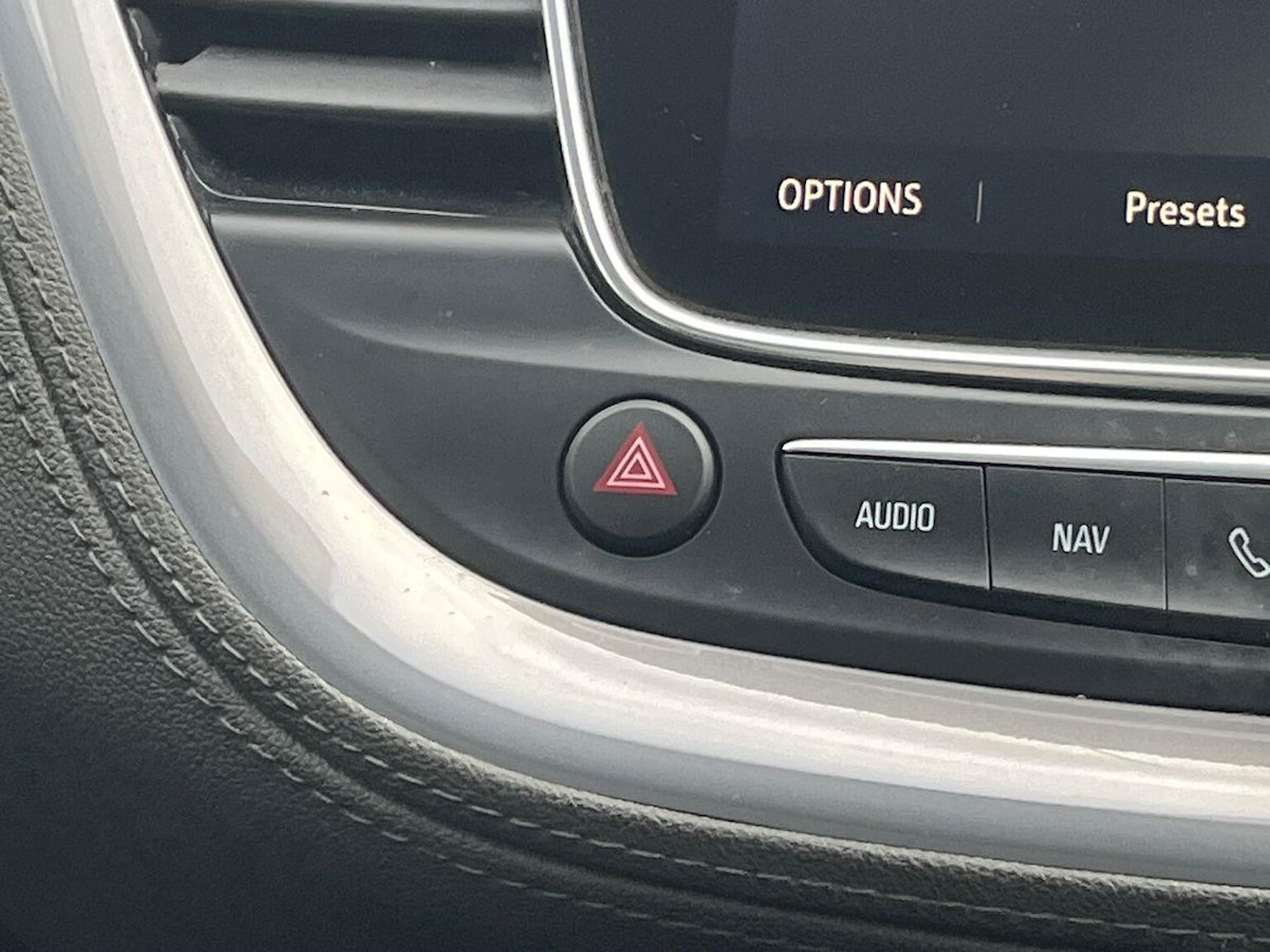 Used Vauxhall Grandland X 2018 for sale - 76879689: Photo 22