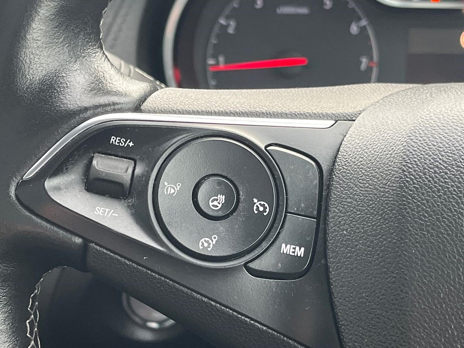 Used Vauxhall Grandland X 2018 for sale - 76879689: Photo 24