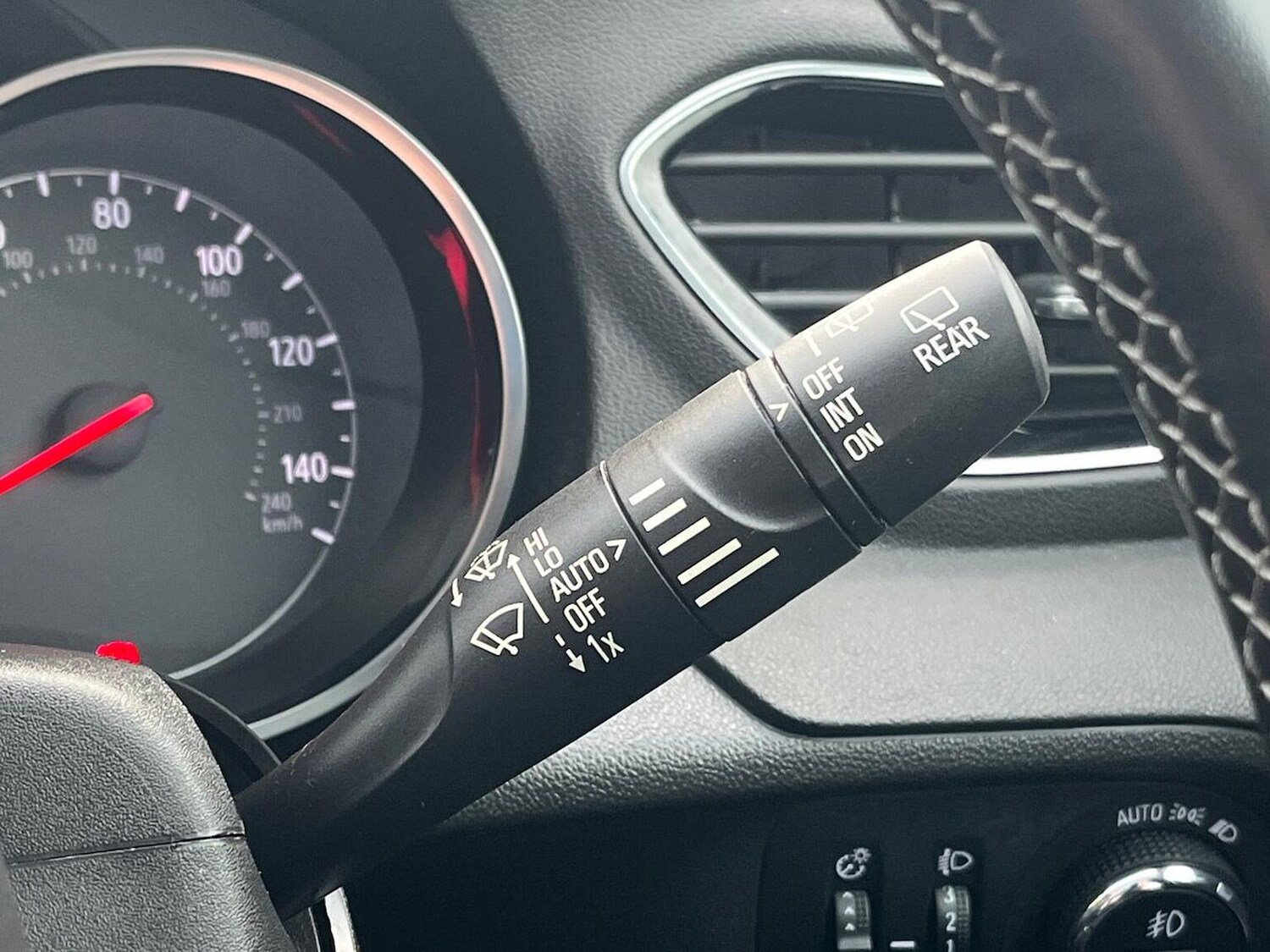 Used Vauxhall Grandland X 2018 for sale - 76879689: Photo 25