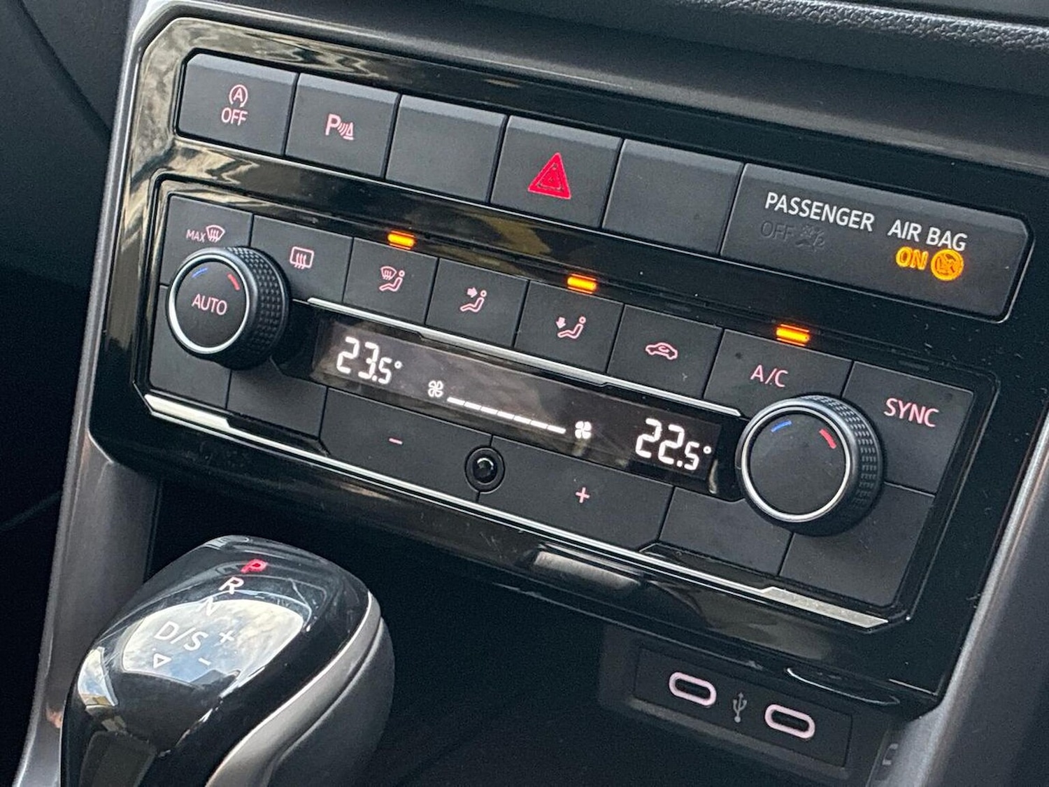 Used Volkswagen T-Cross 2021 for sale - 77980065: Photo 12