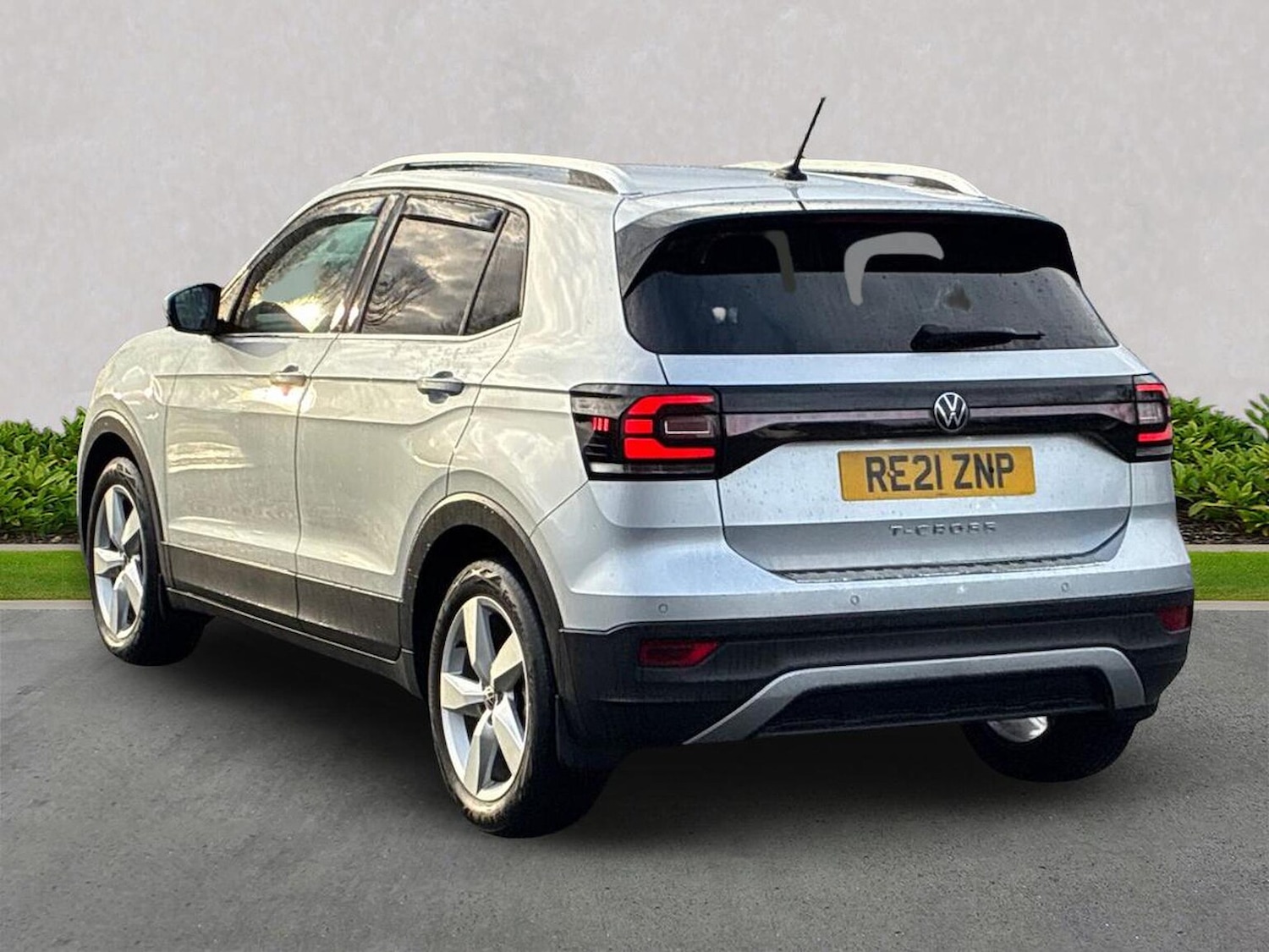 Used Volkswagen T-Cross 2021 for sale - 77980065: Photo 2