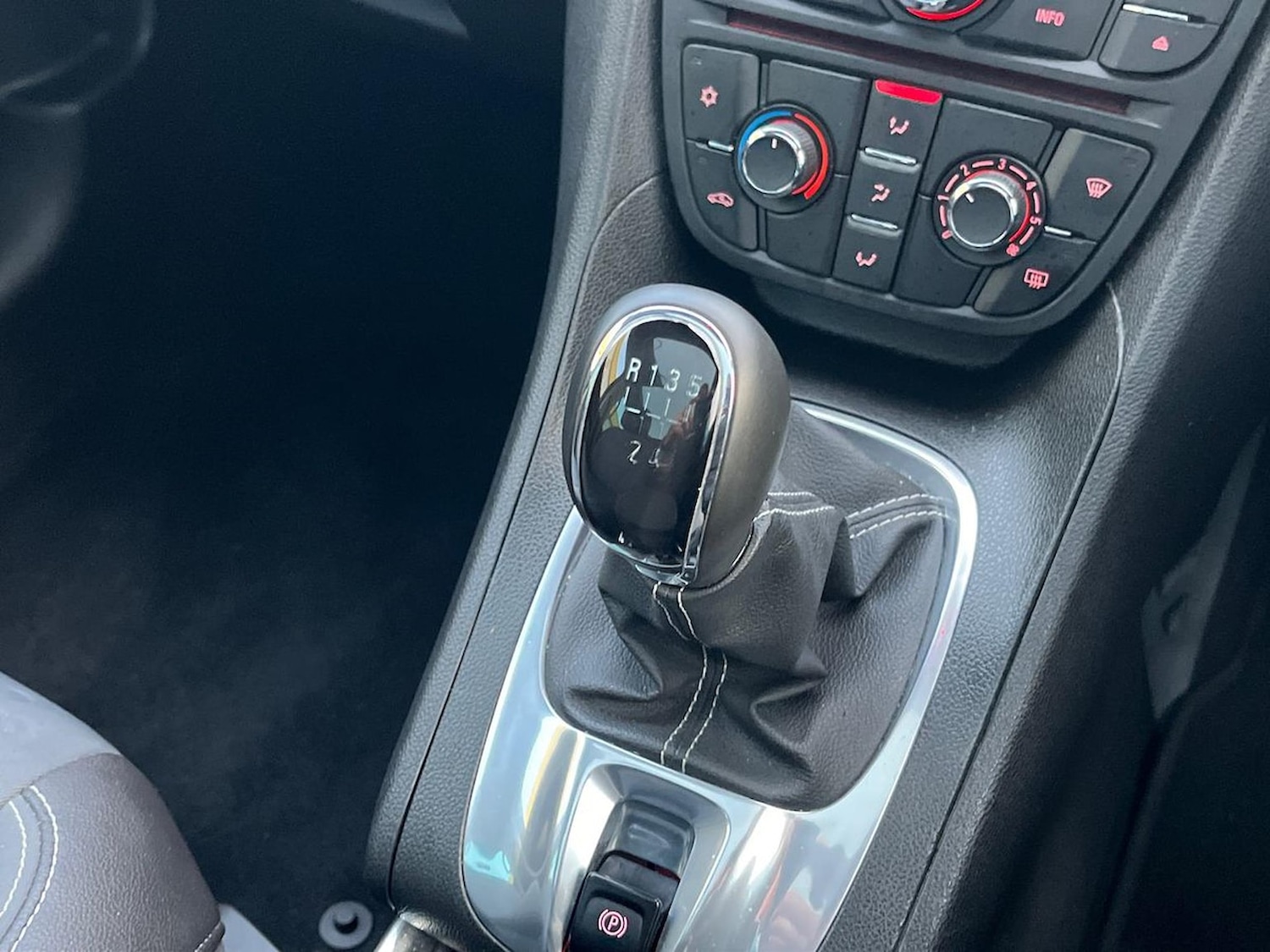 Used Vauxhall Meriva 2016 for sale - 76931635: Photo 13