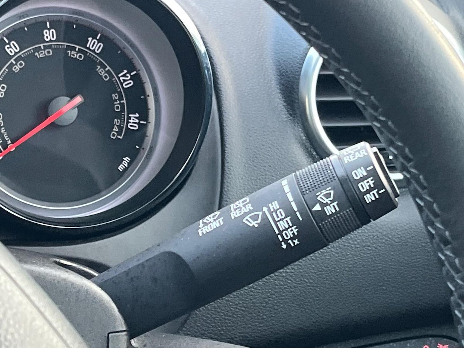 Used Vauxhall Meriva 2016 for sale - 76931635: Photo 25