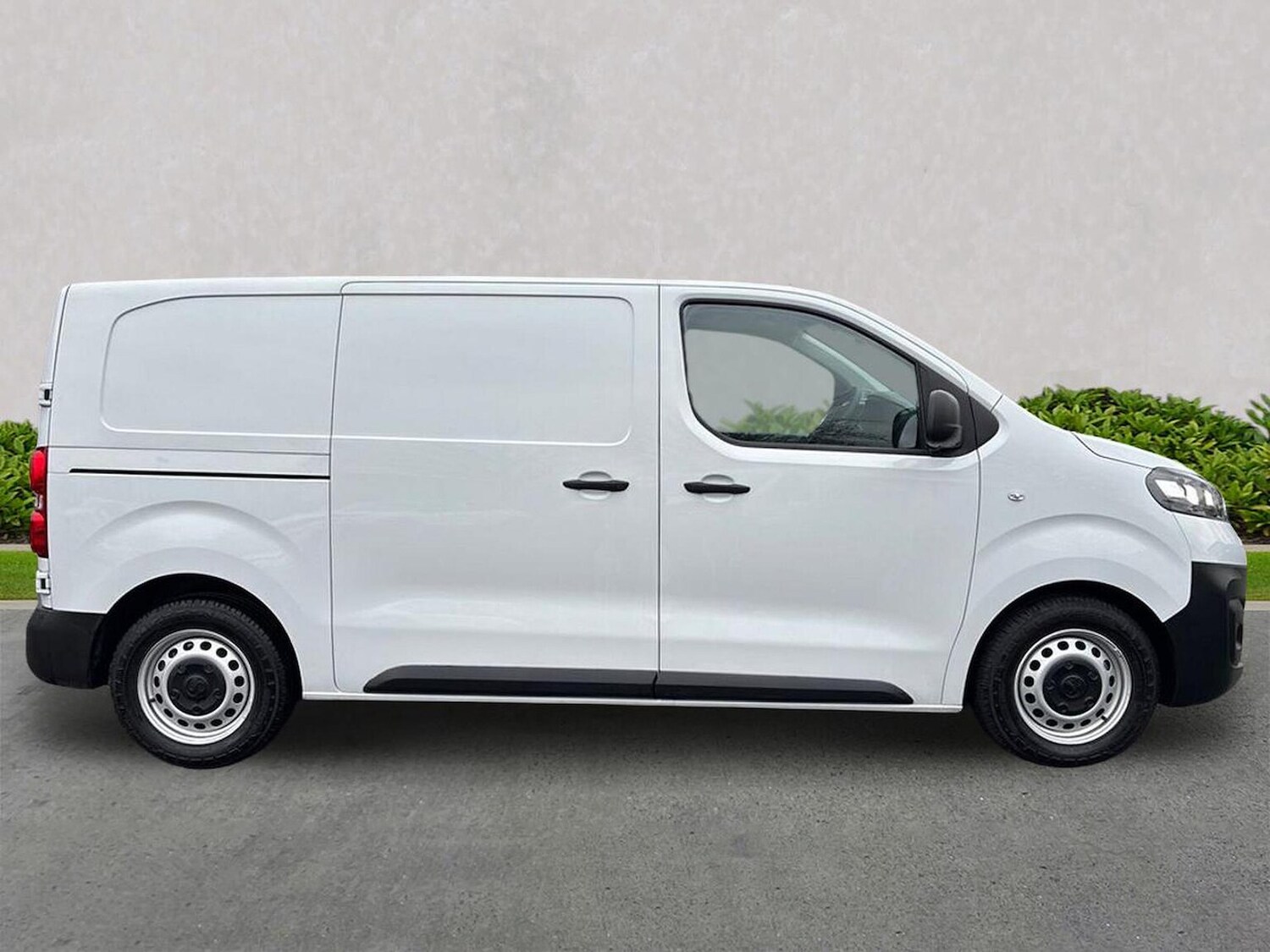 Used Vauxhall Vivaro 2025 for sale - 78039331: Photo 3