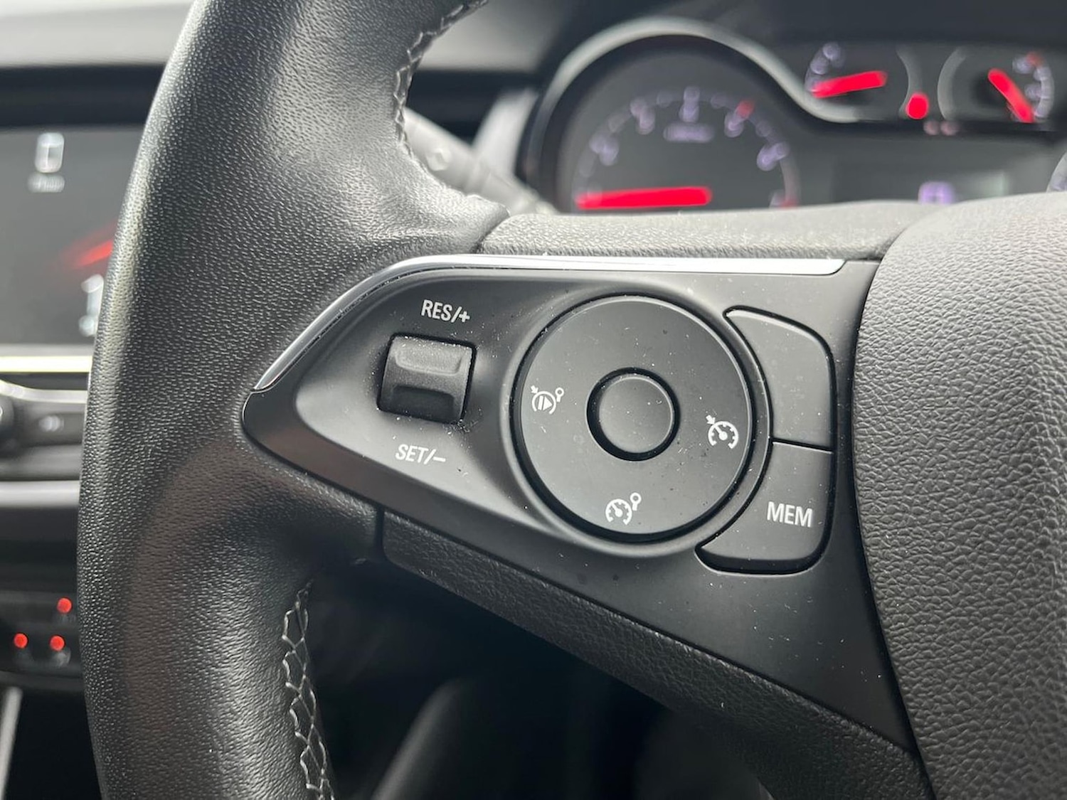 Used Vauxhall Crossland 2022 for sale - 76663055: Photo 24