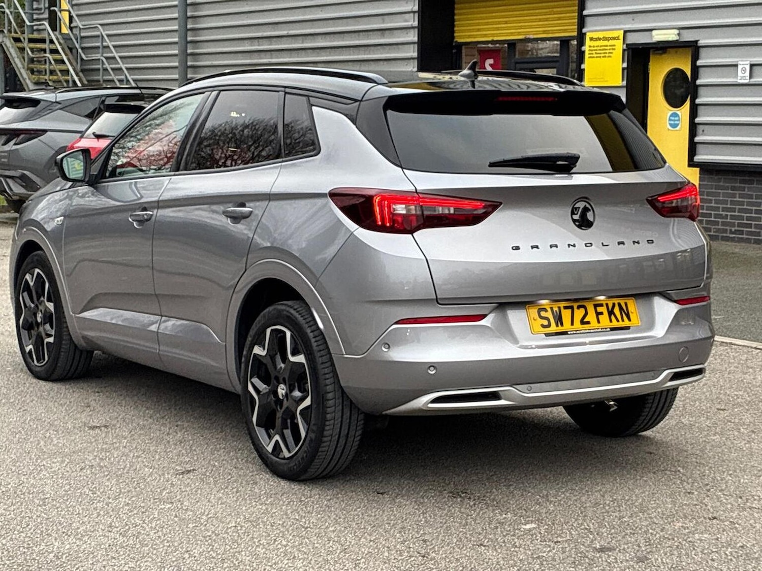 Used Vauxhall Grandland 2022 for sale - 77069336: Photo 2