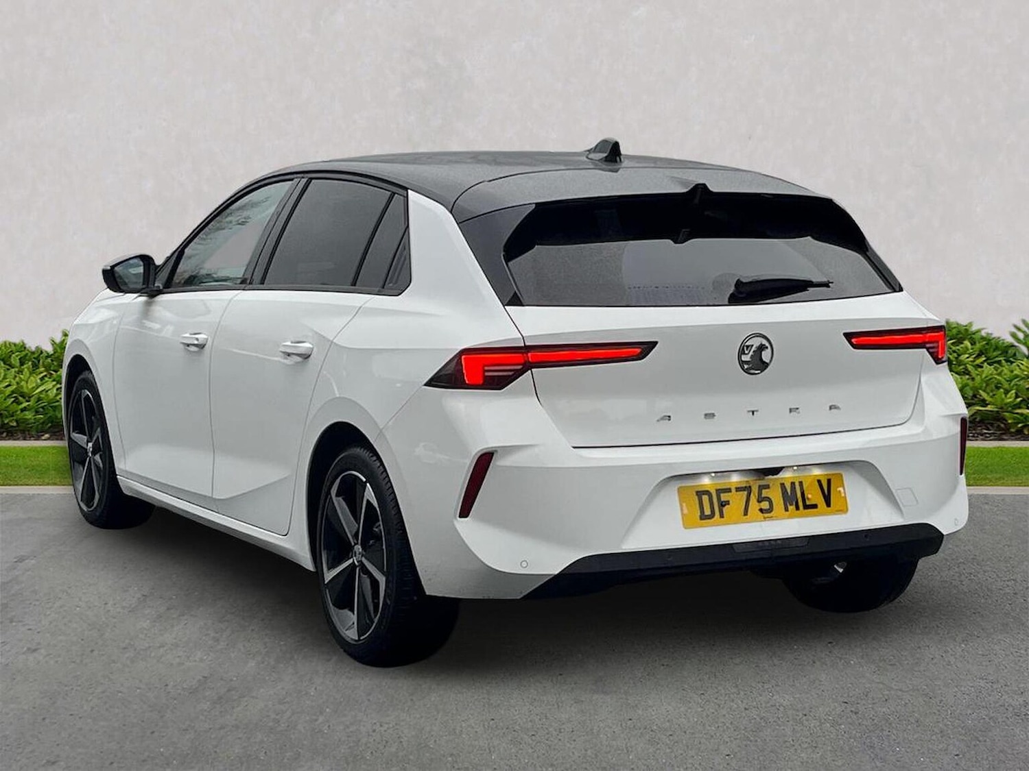 Used Vauxhall Astra 2025 for sale - 76547694: Photo 2