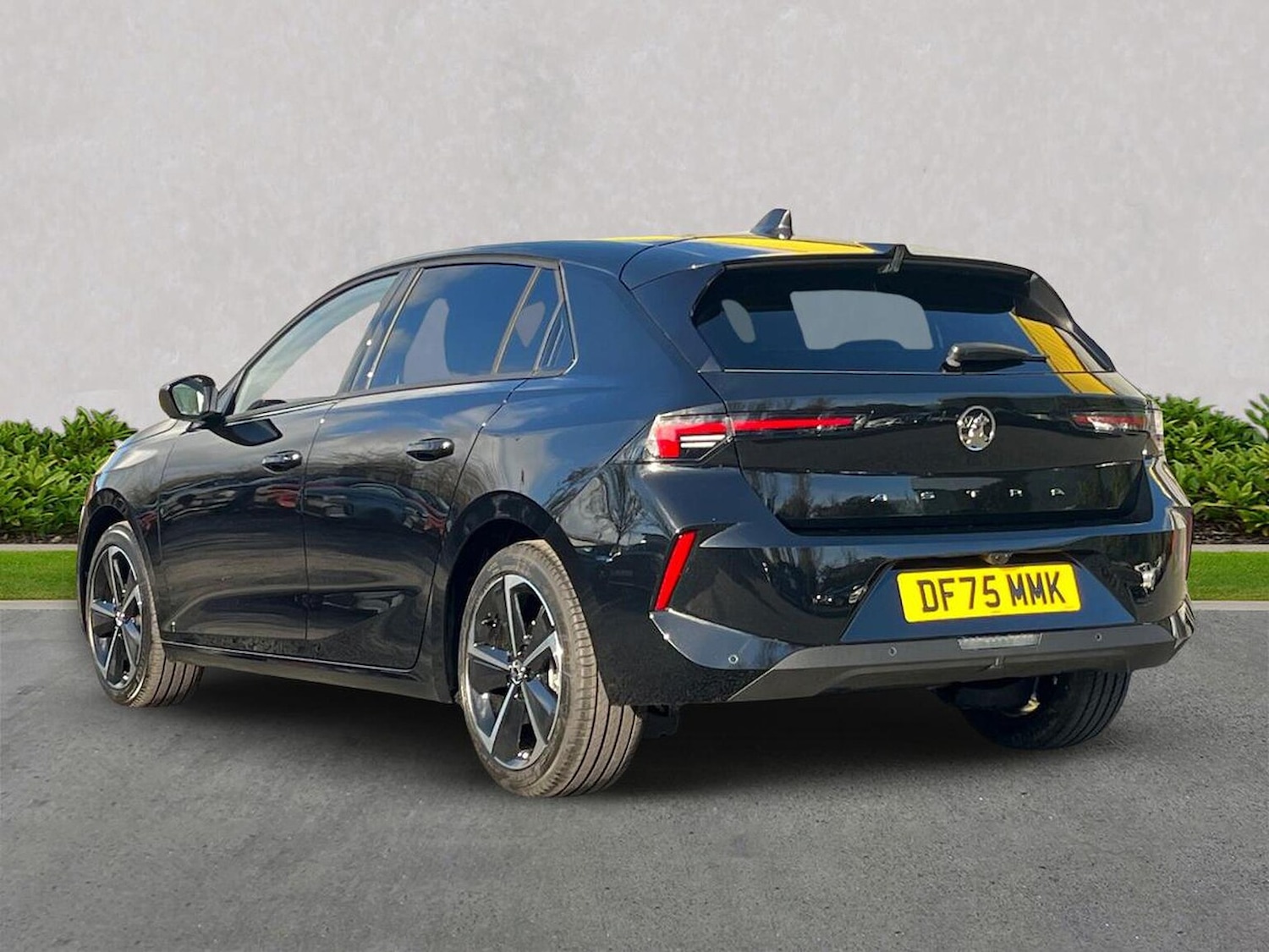 Used Vauxhall Astra 2025 for sale - 76566526: Photo 2