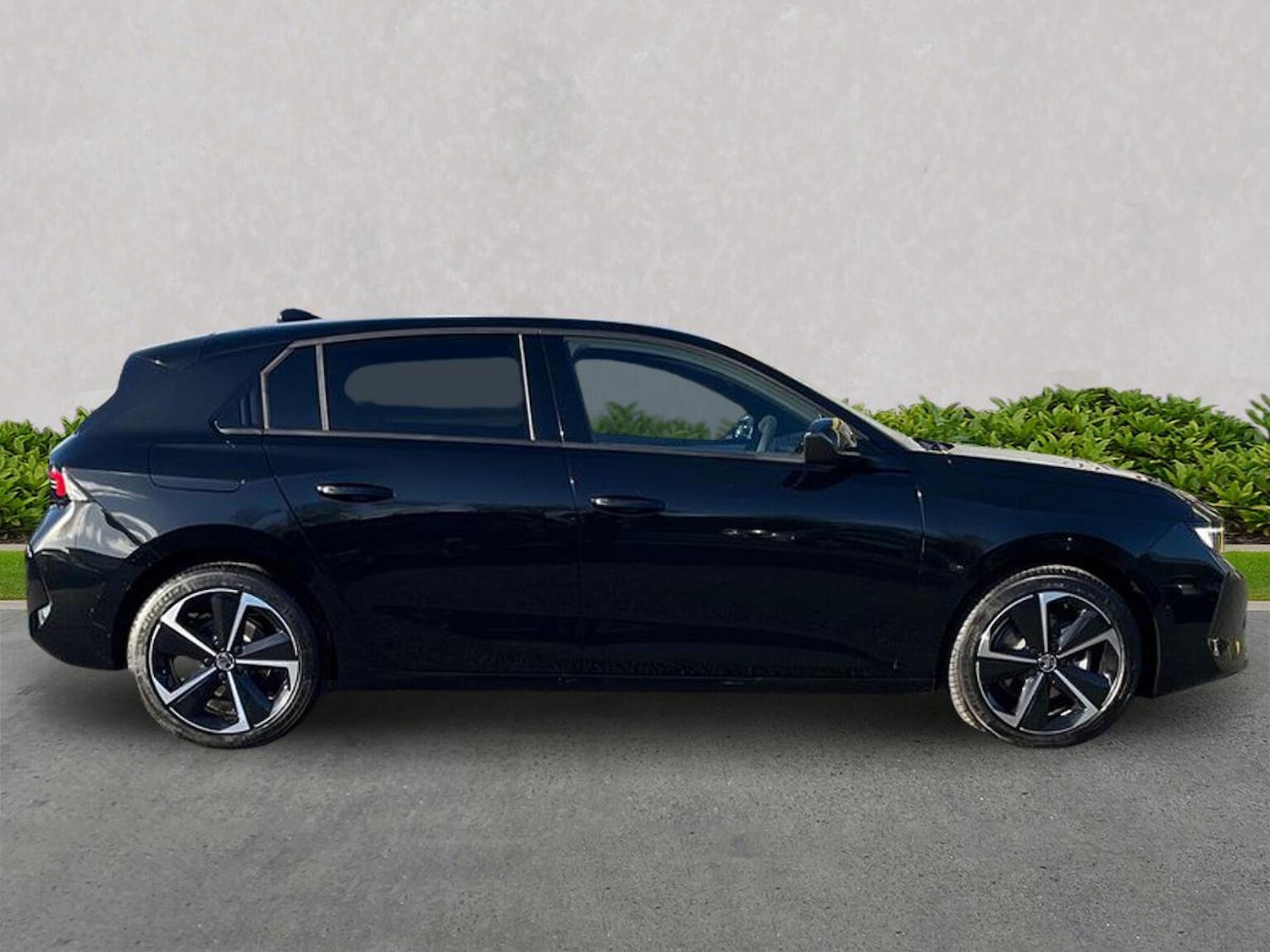 Used Vauxhall Astra 2025 for sale - 76566526: Photo 3