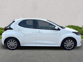 Used Toyota Yaris 2022 for sale - 75498133: Photo
