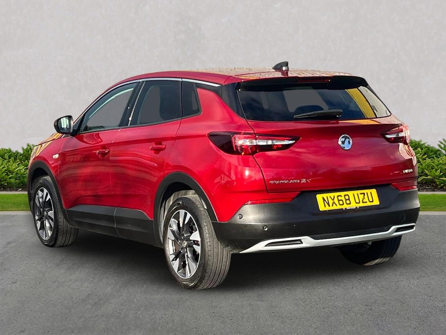 Used Vauxhall Grandland X 2018 for sale - 76627948: Photo 2