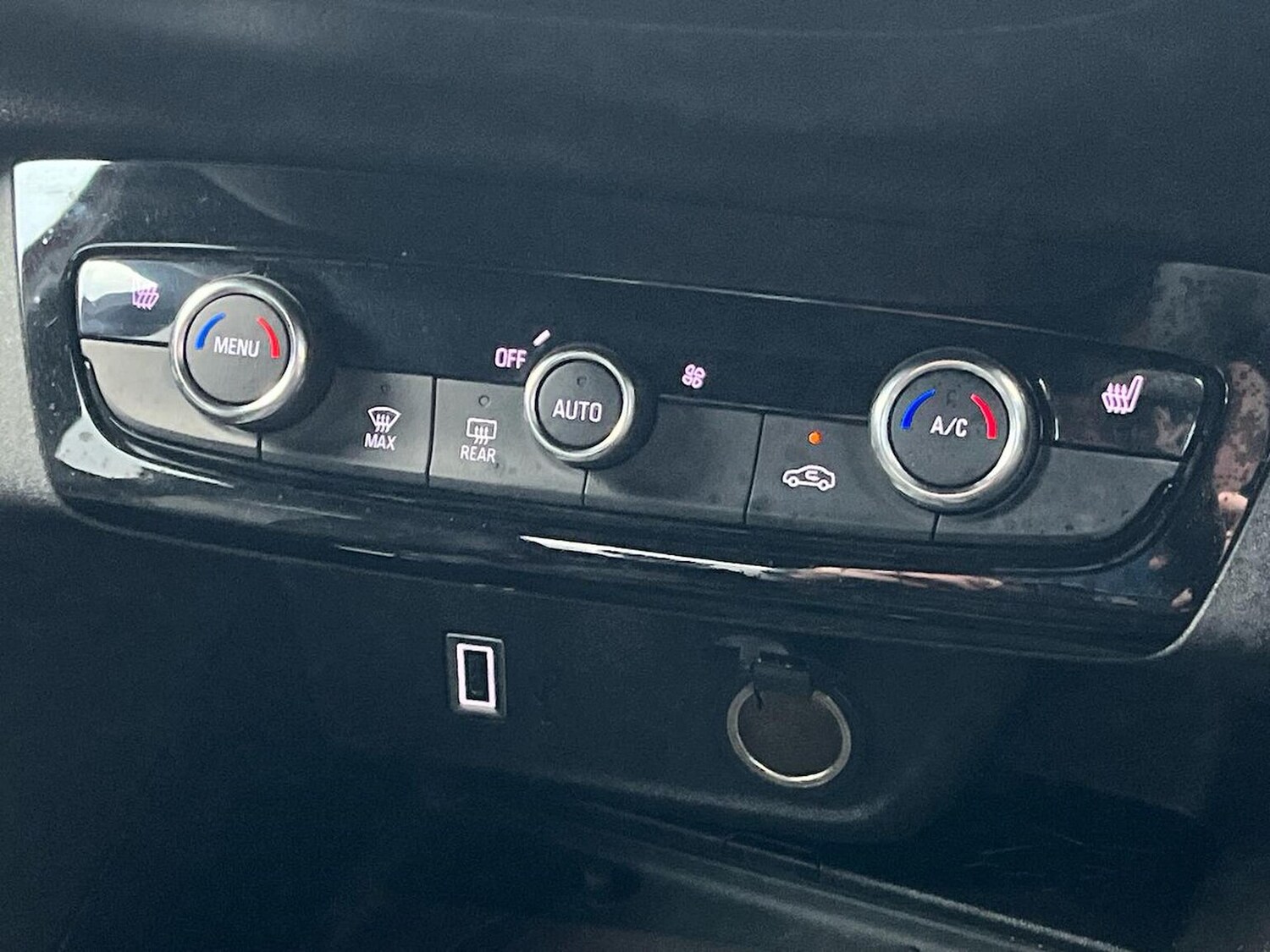 Used Vauxhall Corsa 2024 for sale - 76830664: Photo 12