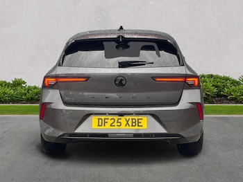 Used Vauxhall Astra 2025 for sale - 75962477: Photo