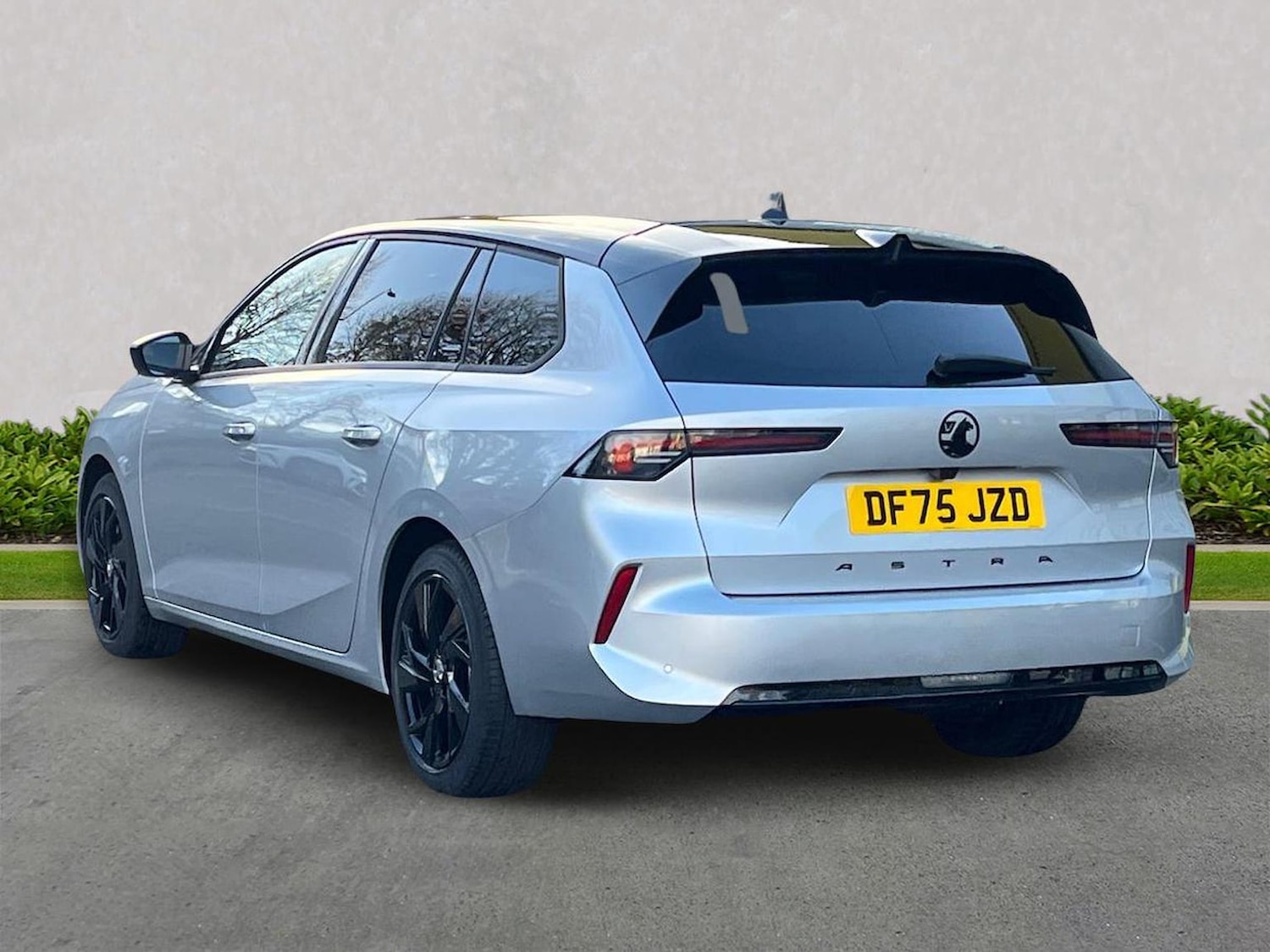 Used Vauxhall Astra 2025 for sale - 77008294: Photo 2