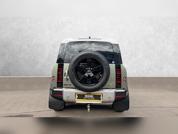 Used Land Rover Defender 2021 for sale - 78571299: Photo