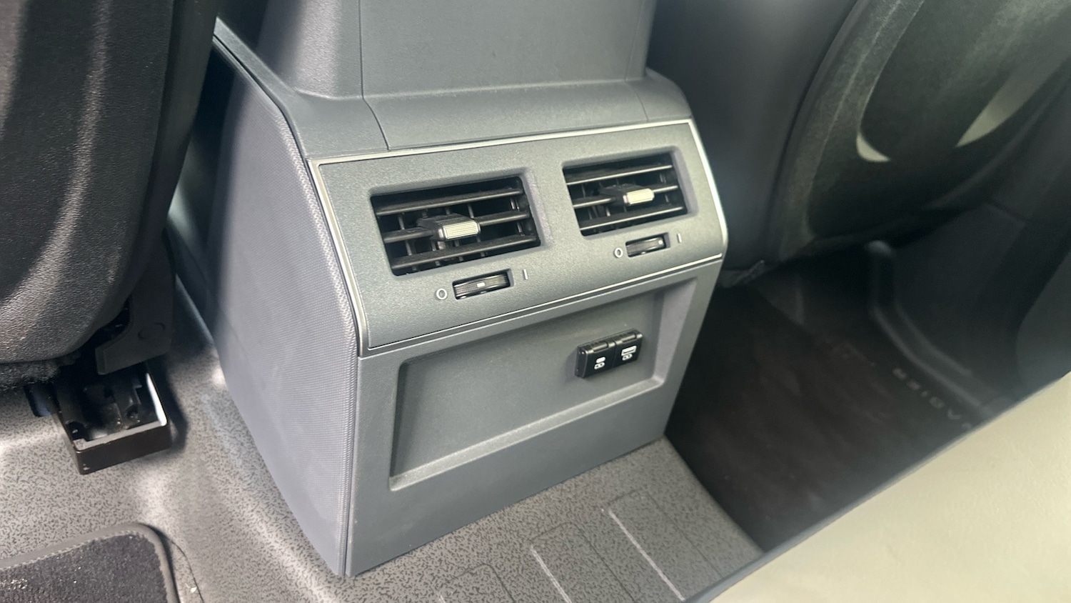 Used INEOS Grenadier 2024 for sale - 76687003: Photo 17