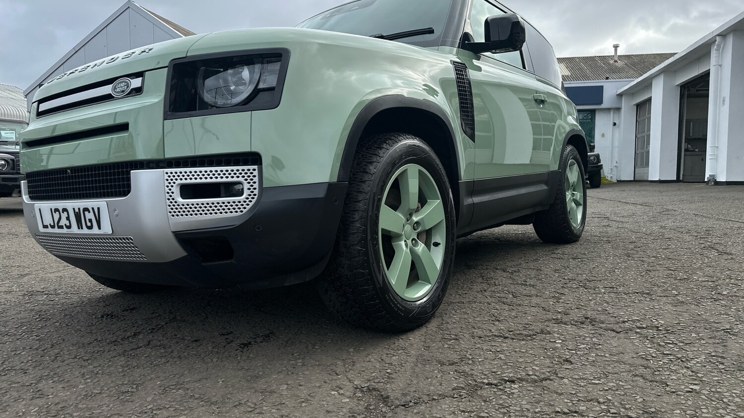 Used Land Rover Defender 2023 for sale - 77643505: Photo 11