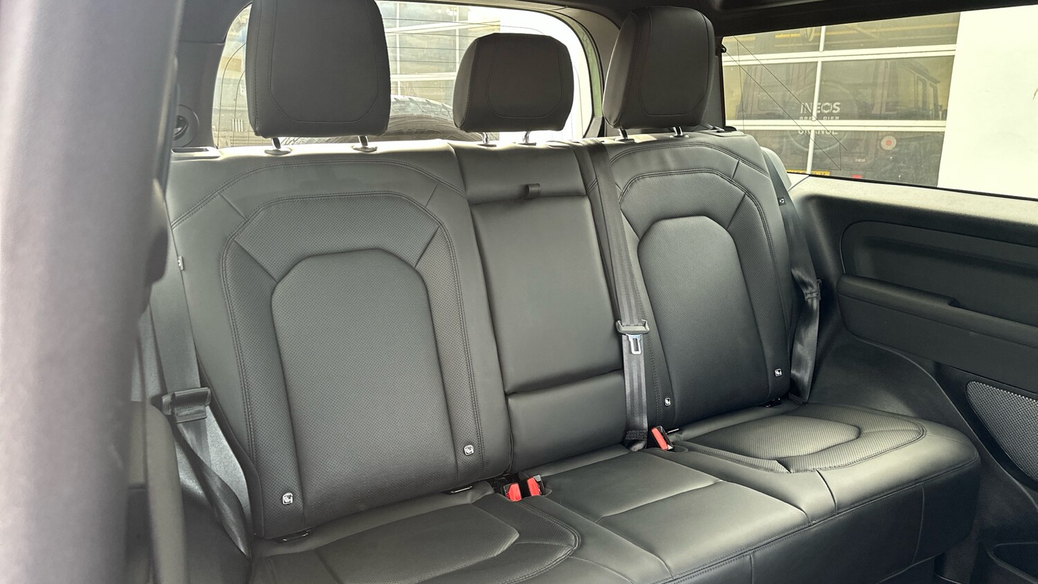 Used Land Rover Defender 2023 for sale - 77643505: Photo 15