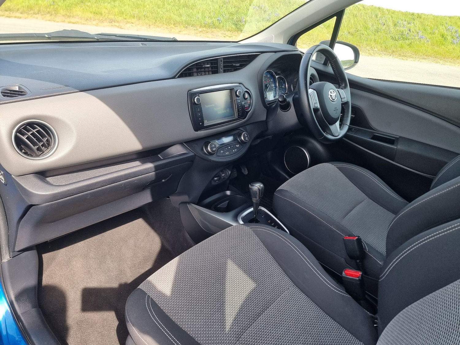 Used Toyota Yaris 2015 for sale - 77658563: Photo 17