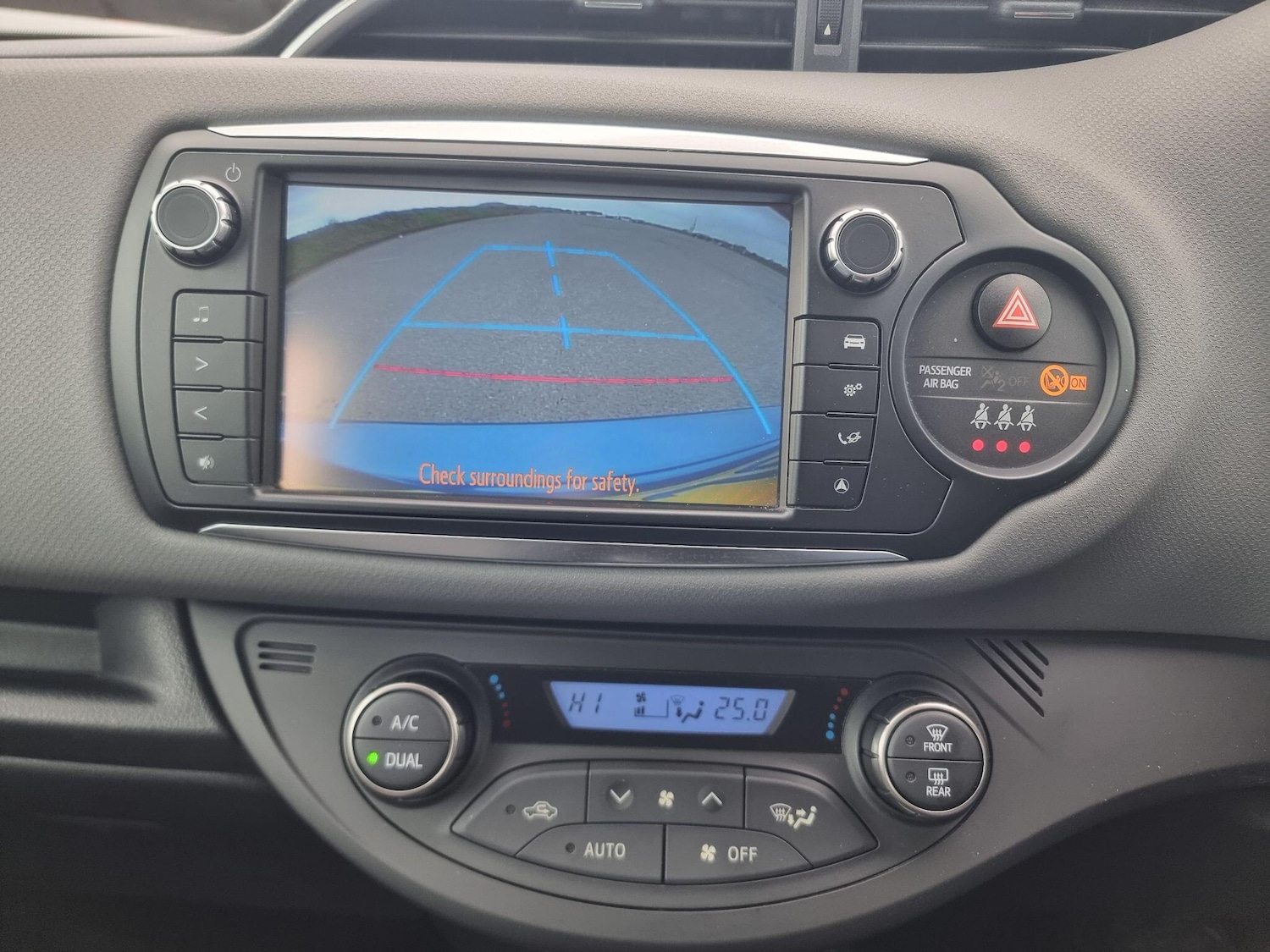 Used Toyota Yaris 2015 for sale - 77658563: Photo 20