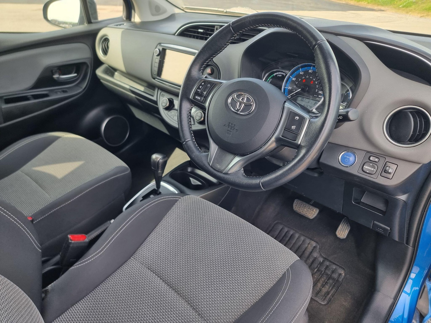 Used Toyota Yaris 2015 for sale - 77658563: Photo 22