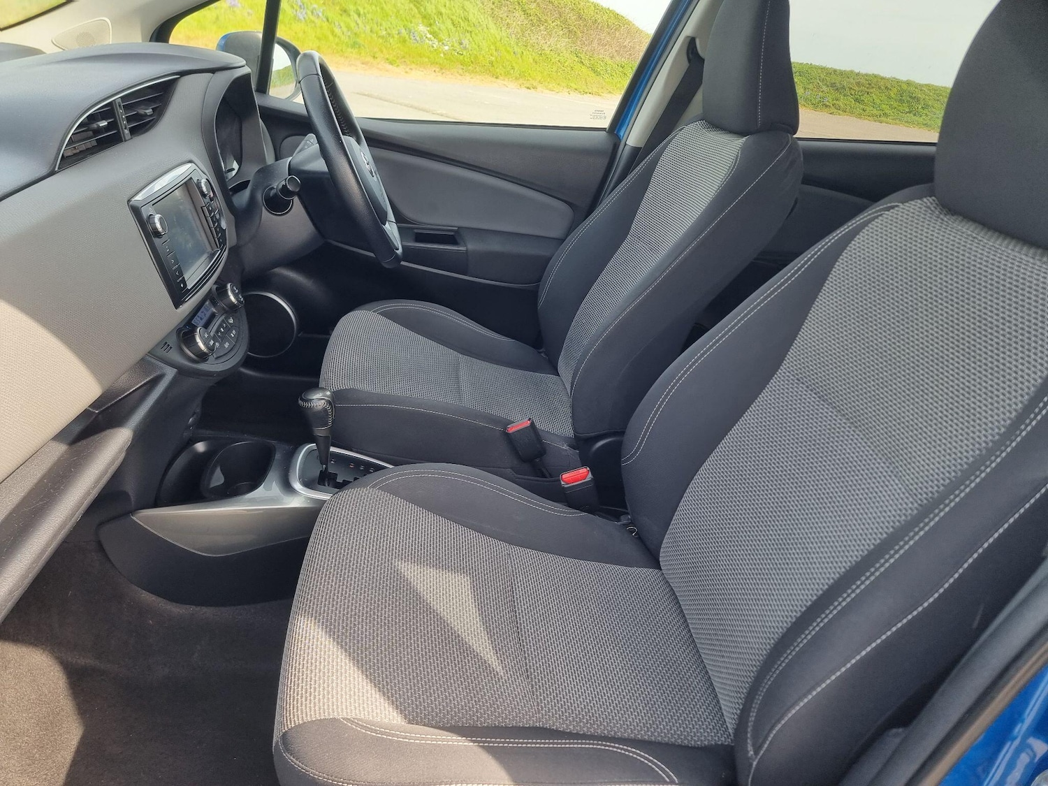 Used Toyota Yaris 2015 for sale - 77658563: Photo 23