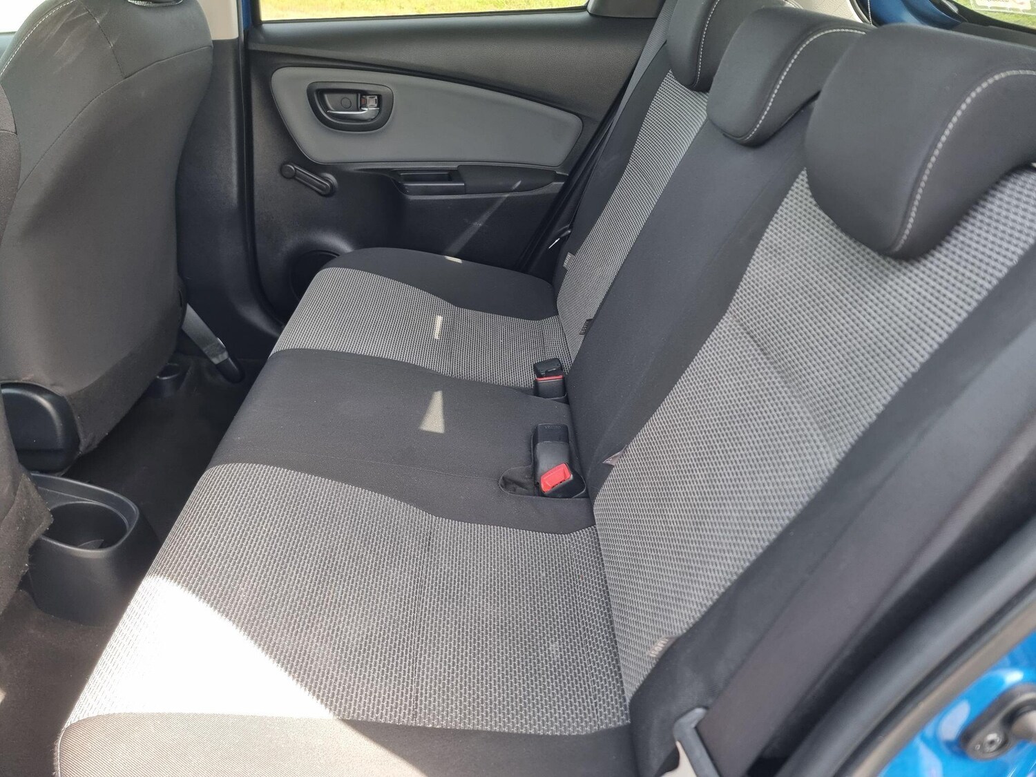 Used Toyota Yaris 2015 for sale - 77658563: Photo 24