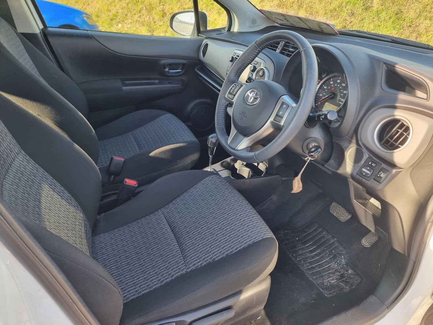 Used Toyota Yaris 2013 for sale - 77657462: Photo 16