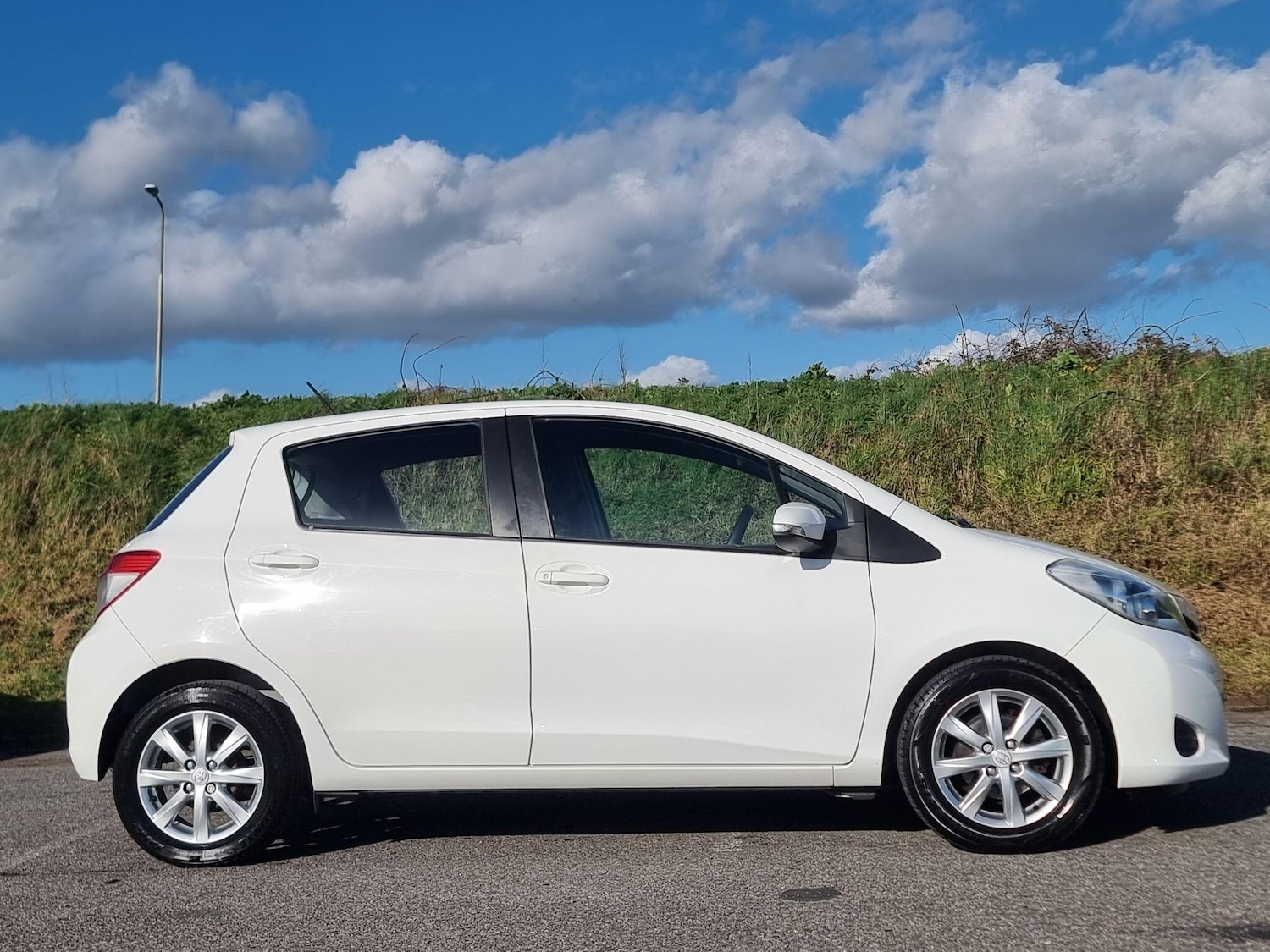 Used Toyota Yaris 2013 for sale - 77657462: Photo 7