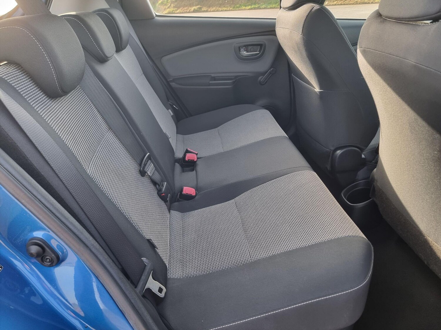 Used Toyota Yaris 2015 for sale - 77411398: Photo 25