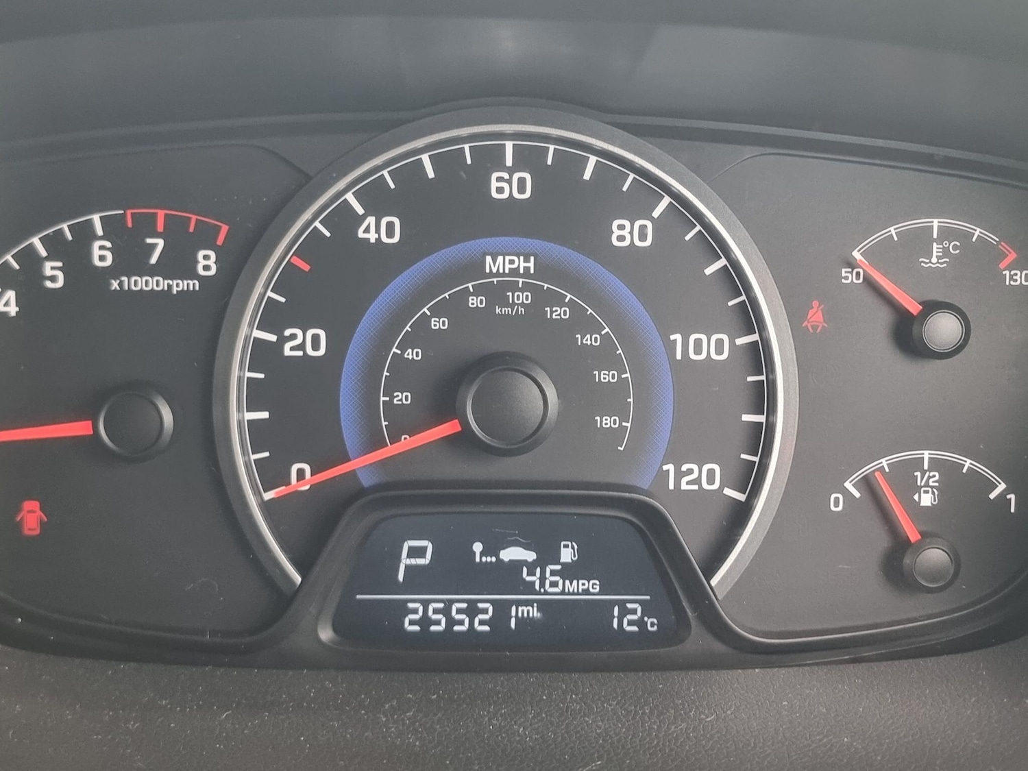 Used Hyundai i10 2015 for sale - 77267306: Photo 13