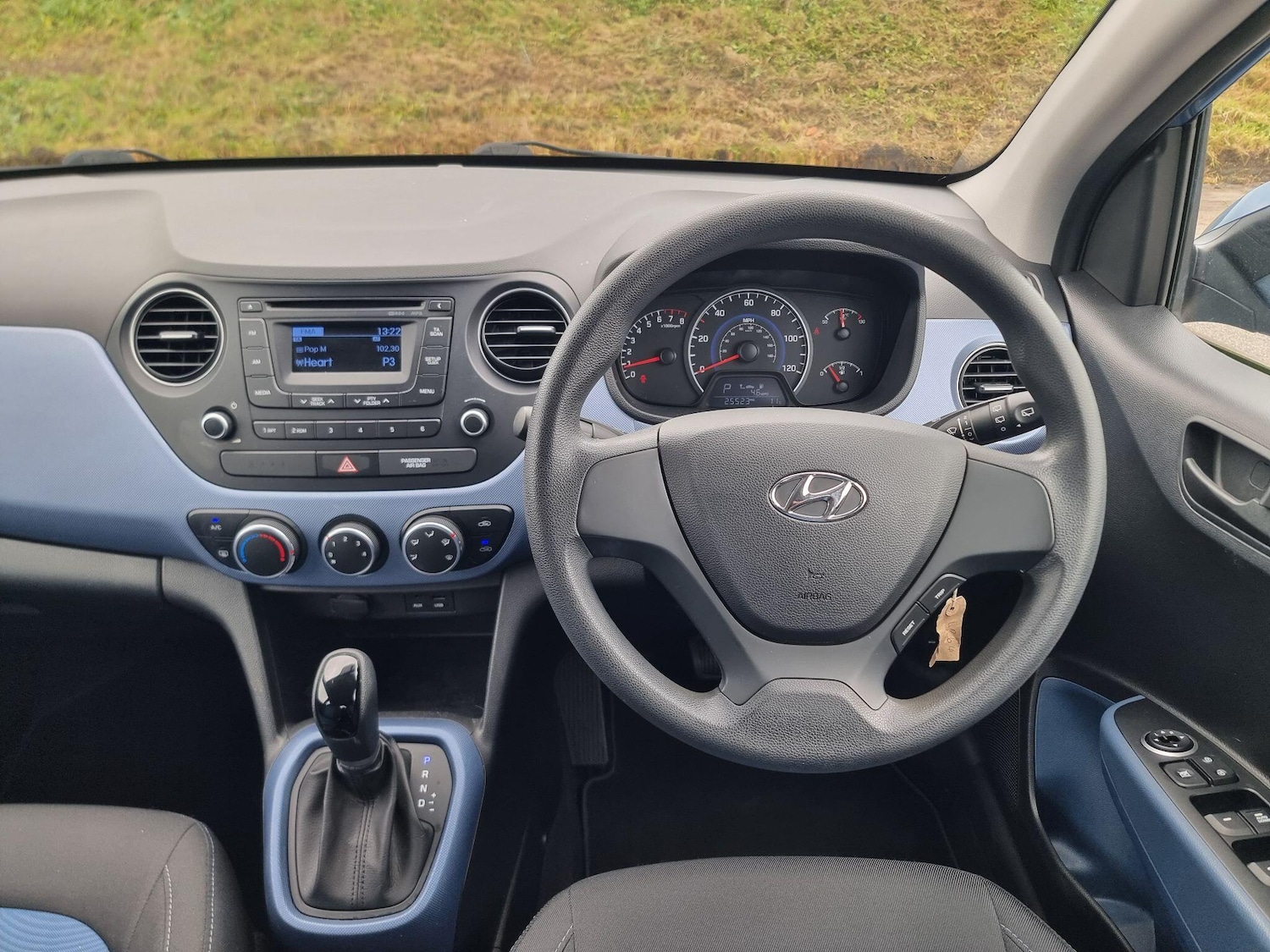 Used Hyundai i10 2015 for sale - 77267306: Photo 14
